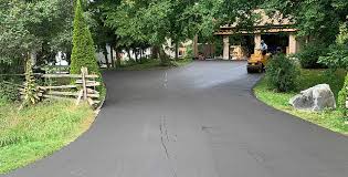 Best Asphalt Driveway Installation in Kirkland, IL